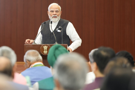 <div>A compassionate govt, devoted to Garib Kalyan: PM Modi reiterates NDA’s commitment</div>