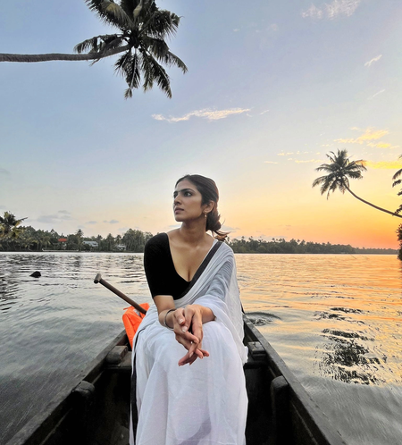 <div>Malavika Mohanan shoots for ‘Sardar 2’ in Bangkok</div>