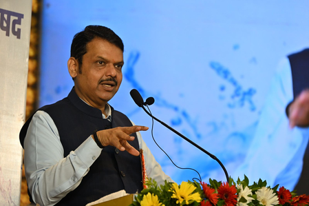 <div>Will overcome Maha’s water crisis through river-linking projects, conservation efforts: CM Fadnavis</div>