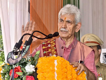 <div>J&K LG inaugurates surveillance system with integrated control centre for Vaishno Devi shrine</div>