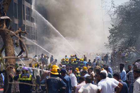 Maharashtra-based Aishwarya Toshniwal, BJ Medical college student, narrowly escapes plane crash