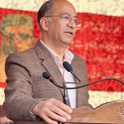 <div>J&K, Ladakh linked by tourism, want both to grow together: Omar Abdullah govt</div>