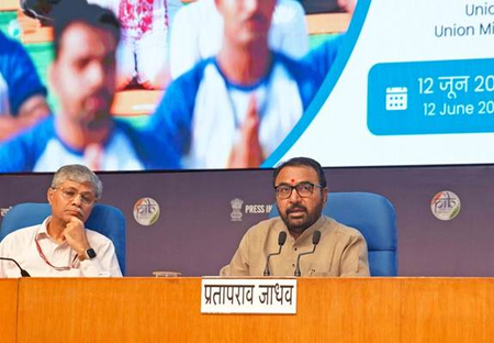 <div>Global yoga movement began with PM Modi’s vision: Prataprao Jadhav</div>