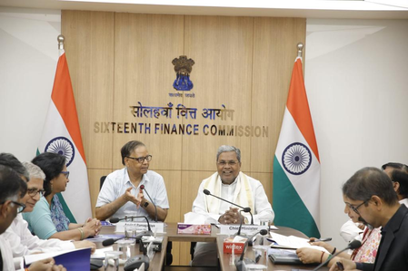 Karnataka CM meets 16th Finance Commission Chairman, seeks balanced approach to tax devolution