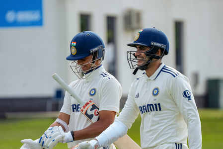 <div>No expectations or pressure: Gill reveals Gambhir, Agarkar want him to ‘express himself as a leader’</div>