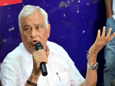 <div>Rajasthan Minister makes surprise visit to Udaipur fertiliser factory; spots ‘irregularities’</div>