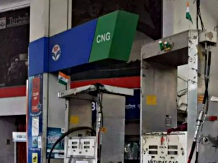 Rs 94 lakh embezzled at CNG pump in Vadodara; 17 employees booked