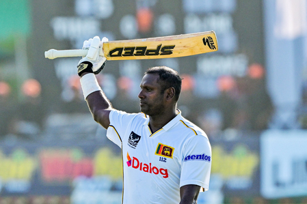 <div>Sri Lanka, Bangladesh play out draw in Mathews’ final Test match</div>