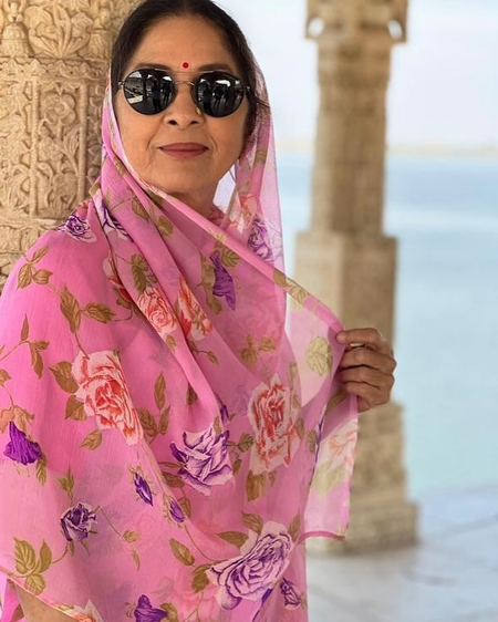 <div>Neena Gupta says all her fame is due to ‘Choli Ke Peeche’ & ‘Panchayat’</div>