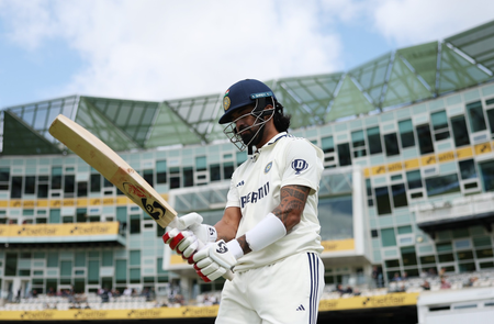 1st Test: KL Rahul hits unbeaten 72 as India’s lead goes past 150 against England