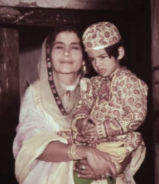 <div>Muzaffar Ali recalls when the technical demands met the impatience of a child on ‘Umrao Jaan’ set</div>