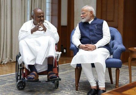 <div>Struggle during Emergency shaped PM Modi’s future and his politics: Deve Gowda</div>
