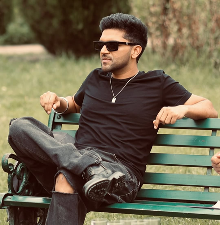 ‘Sardaar Ji 3’ row: Guru Randhawa trolled over his indirect jibe at Diljit Dosanjh