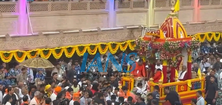 148th Jagannath Rath yatra rolls through Ahmedabad