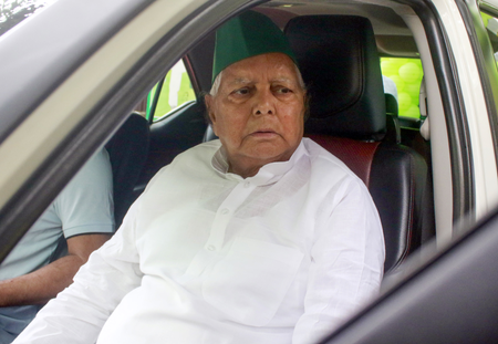 <div>Lalu Prasad slams RSS leader Hosabale’s call for review of Constitution’s Preamble</div>