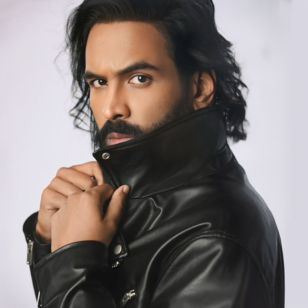<div>Ram Gopal Varma’s reaction to ‘Kannappa’ made Vishnu Manchu cry</div>