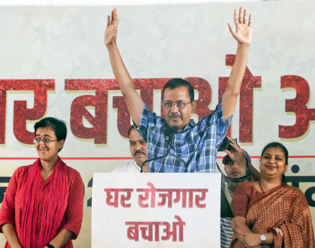 Kejriwal slams Delhi slum demolitions, BJP calls him protector of Bangladeshis