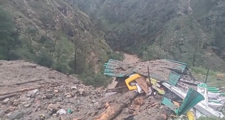 Uttarkashi cloudburst: 8-9 labourers missing; rescue ops underway (Ld)