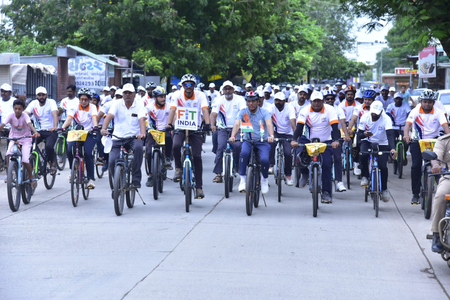<div>Sports Minister Mandaviya leads ‘Fit India Sundays on Cycle’ in Palitana with ‘Swachhata Senanis’</div>