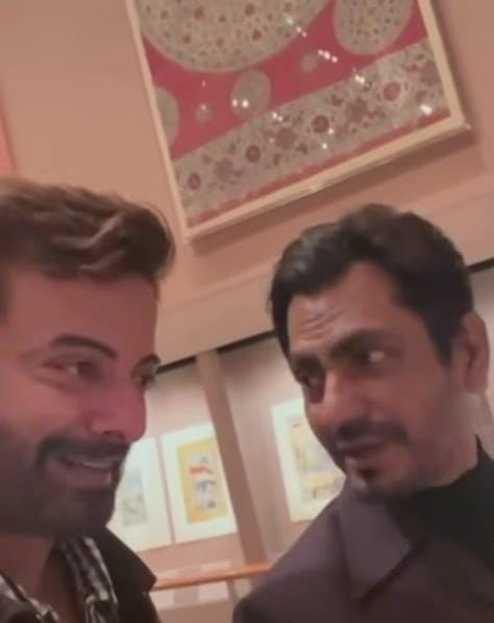 <div>Rahul Bhat & Nawazuddin Siddiqui make a keen observation during their visit to the MET</div>