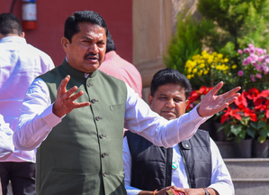 Maha Assembly: Cong MLA Nana Patole suspended for a day, Oppn stages walkout