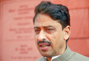 <div>Imran Masood’s Waqf remarks draw BJP’s wrath, mixed reactions from SP</div>