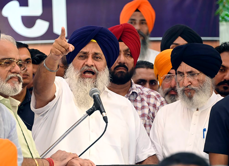 Sukhbir writes to PM Modi expressing concern over instances of disrespect to Sikh religious symbols