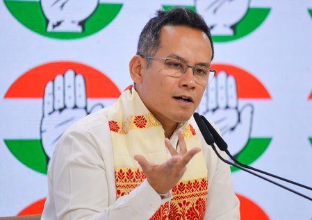 <div>Are top officers of Indian Armed Forces on Pak’s side: Gaurav Gogoi to Defence Minister</div>