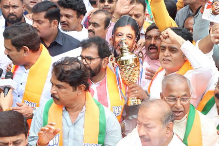 <div>BJP accuses K’taka govt of plans to use funds for SCs/STs for guarantee schemes</div>