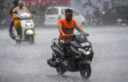 Heavy rain batters MP; weatherman sounds alerts for multiple districts