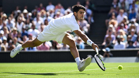 Wimbledon 2025: Carlos Alcaraz dominates Tarvet to reach third round