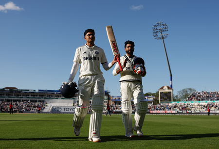 <div>2nd Test: Tendulkar lauds ‘fearless’ Jaiswal and ‘cool’ Gill for classy knocks on Day 1</div>