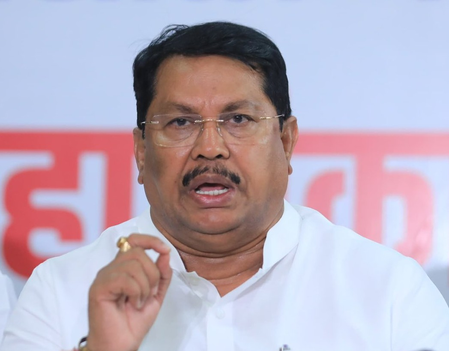 Opposition corners Maha govt on crop loan waiver