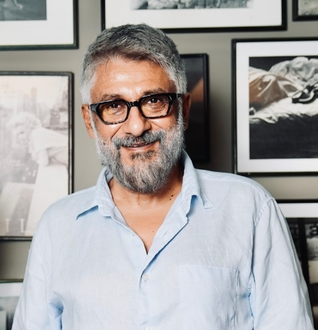 <div>Vivek Agnihotri reveals he reversed his medical conditions with the help of Yoga & satvik food</div>