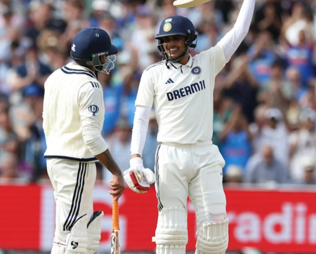 <div>‘I did think we declared late’: Dilip Vengsarkar</div>
