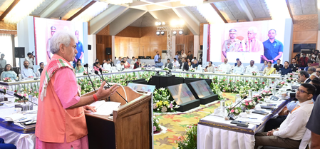 <div>UTs tourism secretaries meet in Srinagar befitting reply to terrorism: J&K L-G</div>