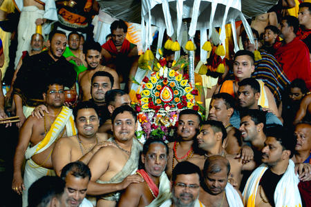 <div>Odisha: ‘Niladri Bije’ ritual begins at Puri marking end of annual chariot festival</div>