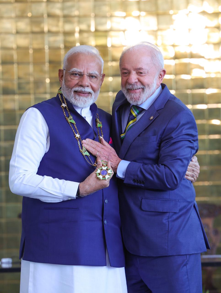<div>PM Modi thanks President Lula on being conferred with Brazil’s highest national honour</div>