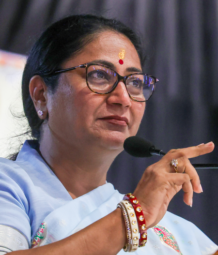 <div>Delhi CM Rekha Gupta’s bungalow tender cancelled by PWD amid mounting controversy</div>