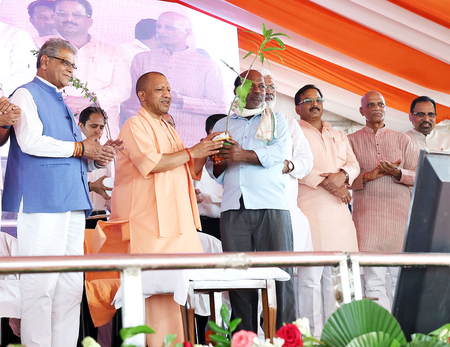 Yogi govt achieves historic milestone: Over 37 crore saplings planted in a single day (Lead)