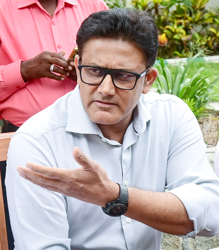 3rd Test: Consider job well done if India can bowl England out for under 300, says Kumble