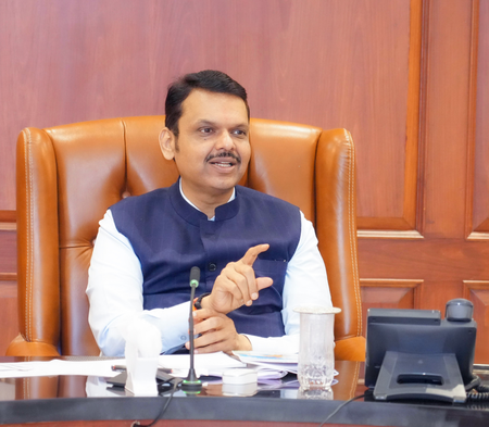 <div>Maha CM directs state admin to form revised youth policy to achieve ‘Developed India 2047’</div>