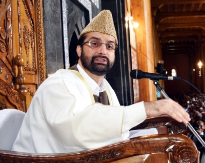 <div>Mirwaiz Umar Farooq placed under house arrest in J&K’s Srinagar</div>