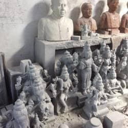 <div>Sculptors of TN’s Tiruppur seek dedicated industrial cluster to preserve heritage craft</div>