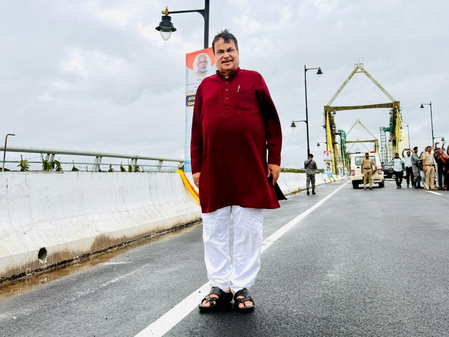 <div>Infra projects worth Rs 5 lakh cr will be implemented in K’taka in next 5 yrs: Nitin Gadkari</div>