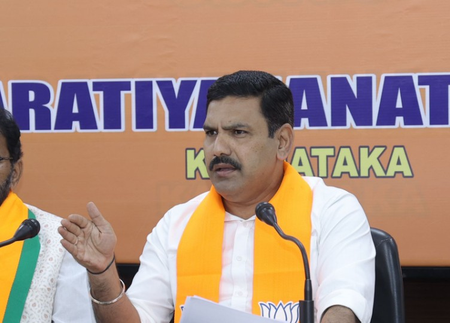 <div>PM Modi from most backward class, doesn’t sow seeds of poison: BJP on Congress OBC meet</div>