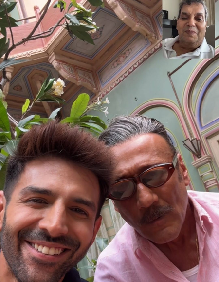 Kartik Aaryan and Jackie Shroff video call Subhash Ghai during their stay in Nawalgarh