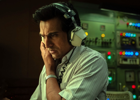 <div>Pratik Gandhi-starrer ‘Saare Jahan Se Accha’ to have its premieres on August 13 on Netflix</div>