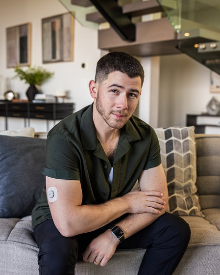 <div>Nick Jonas talks about how his father’s cancer scare impacted the family</div>