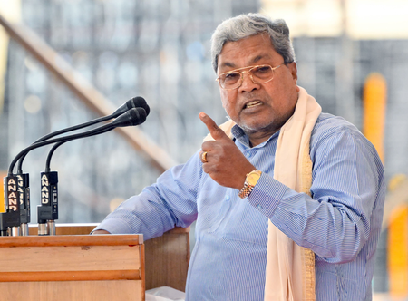 <div>K’taka ranks number one state in per capita income due to guarantee schemes, claims CM Siddaramaiah</div>